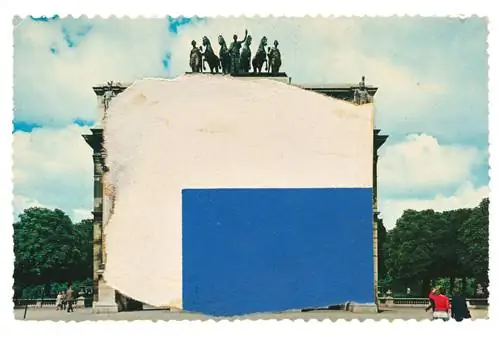 Эллсворт Келли, Эскиз сине-белой скульптуры для Les Tuileries (1964), 3 1/2 x 5 1/2 дюйма, коллекция студии Эллсуорта Келли и Джека Шира Эллсворт Келли, Эскиз сине-белой скульптуры для Les Tuileries (1964), 3 1/2 x 5 1/2 дюйма, коллекция студии Эллсуорта Келли и Джека Шира