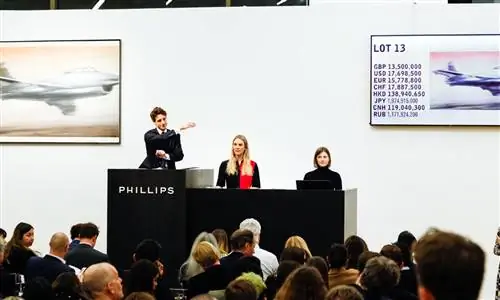 Картина реактивного истребителя Герхарда Рихтера наконец взлетела в Филлипсе после ухабистой судебной тяжбы