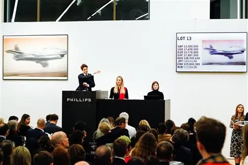 Прошлой ночью картина Герхарда Рихтера Düsenjäger была продана на Phillips за 15,5 млн фунтов стерлингов (с комиссией) после того, как предыдущий покупатель, китайский бизнесмен Чжан Чан, не смог заплатить за работу в 2016 году, предложив 25,6 млн долларов (с комиссией). Прошлой ночью картина Герхарда Рихтера Düsenjäger была продана на Phillips за 15,5 млн фунтов стерлингов (с комиссией) после того, как предыдущий покупатель, китайский бизнесмен Чжан Чан, не смог заплатить за работу в 2016 году, предложив 25,6 млн долларов (с комиссией).