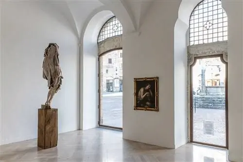 Evergreen I в Galleria Continua в Сан-Джиминьяно Evergreen I в Galleria Continua в Сан-Джиминьяно