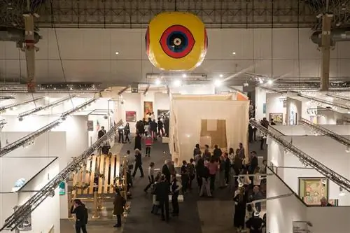 Сцена из выставки Expo Chicago 2018 Джастин Барбин Сцена из выставки Expo Chicago 2018 Джастин Барбин