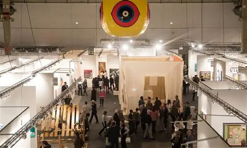 Художественная ярмарка Expo Chicago снова отложена как минимум до июля