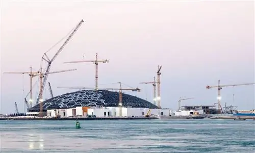 Австрийская компания, стоящая за куполом Лувра в Абу-Даби, стала неплатежеспособной из-за неуплаты