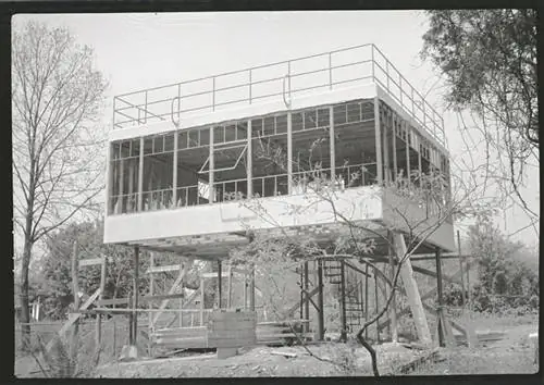 Дом Aluminare, каким он был в 1930-х годах. Дом Aluminare, каким он был в 1930-х годах.