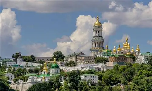 Религиозные объекты в России и Украине сильно пострадали от коронавируса из-за паломников и плохого социального дистанцирования