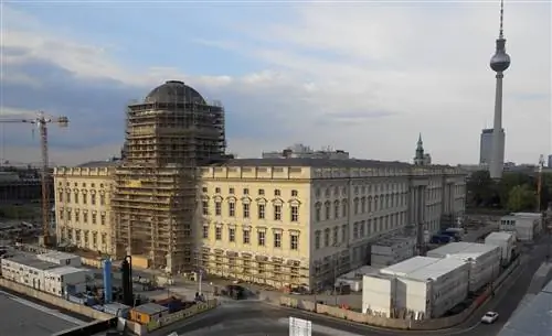 Чиновники говорят, что открытие форума Гумбольдта в 2019 году нереально © SHF Чиновники говорят, что открытие форума Гумбольдта в 2019 году нереально © SHF
