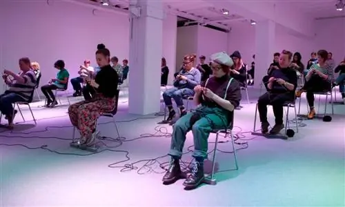 Художественная пряжа в Kettle’s Yard сочетает в себе вязание и дэт-метал
