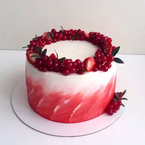 Рецепты наполнения торта клубники: 2 вкусные сорта