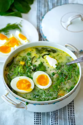 Легкий, питательный, вкусный: рецепт белого бобового супа