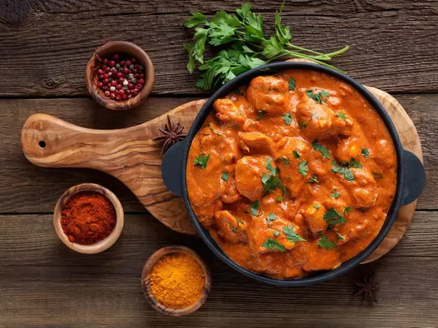 30-минутная еда: простой рецепт куриного карри