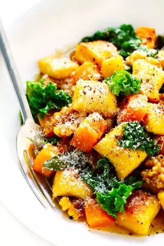 Butternut squash gnocchi gratin с капустой и груиром