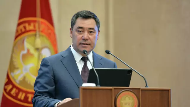 Встретиться с дизайнером коврика для кружки и дизайном прошивки, патчмейт