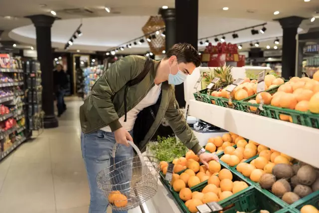 В любимом французском продуктовом магазине продаются только замороженные продукты. Удивлены? Ты не должен быть