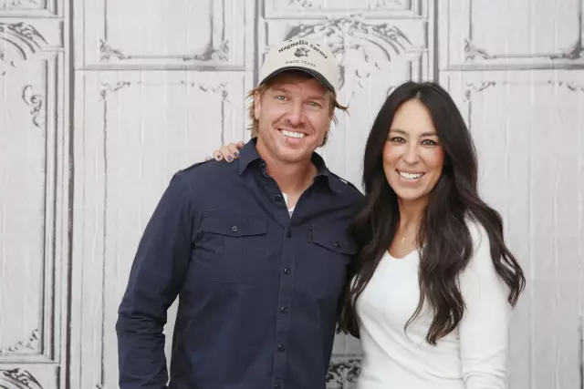 Коллекция для пикника от Chip & Joanna Gaines теперь на высоте - как раз к лету