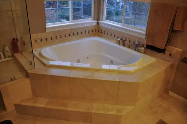 Garden Tub Vs. Гидромассажная ванна