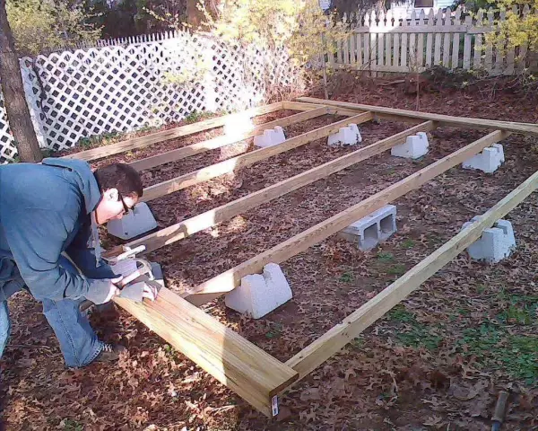 Как построить 12 X 12 Freestanding Deck