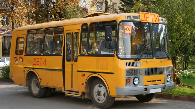 Как превратить школьный автобус в автодом