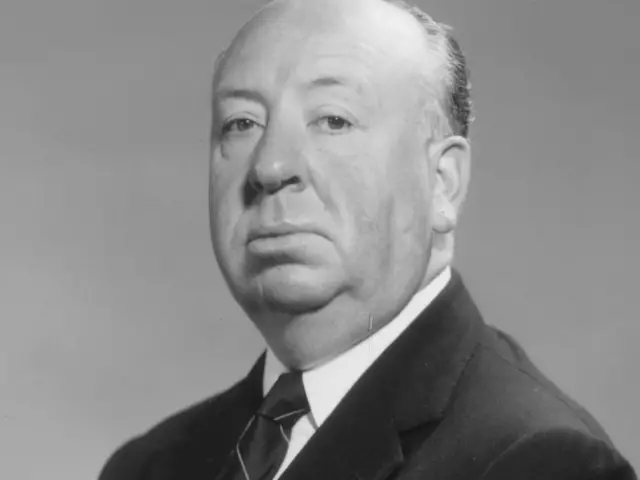 Как определить мебель Hitchcock