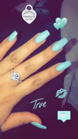 Какой цвет координирует хорошо с Tiffany Blue?