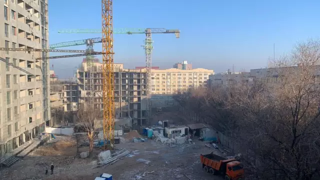 Против строительства дома зимой