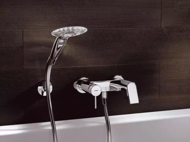 Как исправить наружный водопроводный кран на кирпичном доме
