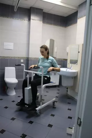 Как отремонтировать кресло с треснувшим туалетом