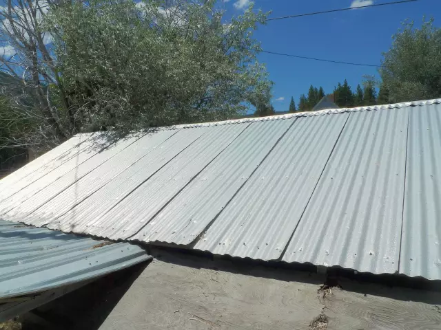 Как отремонтировать прочную мобильную крышу дома