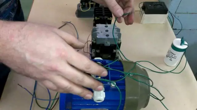 Как подключить однофазную 220V