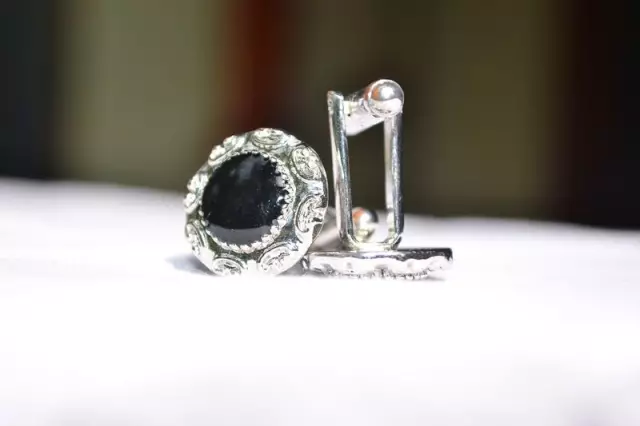 Является ли пластмассовое серебро вторичным?