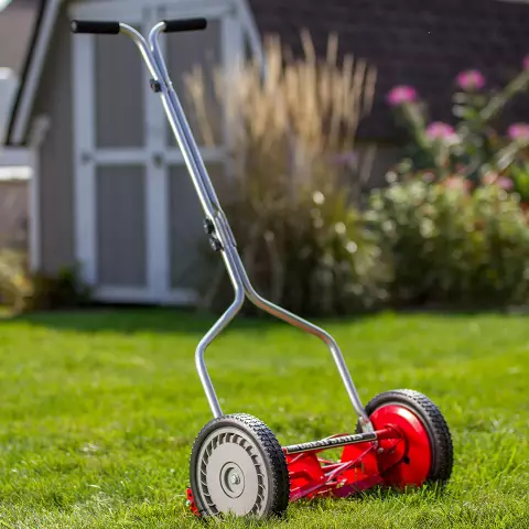 Push Mower против самоходного