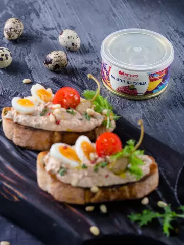 Разница между розмарином и тимьяном