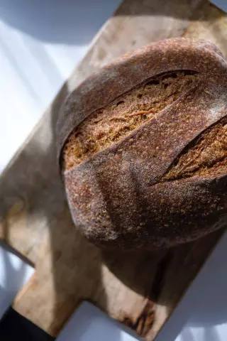 Домашний тёмный спрей для роз
