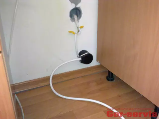 Как закрыть электрическую розетку