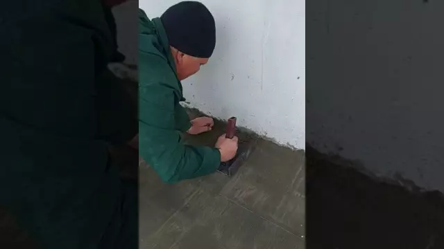 Как удалить зеленую пресс-форму из бетона