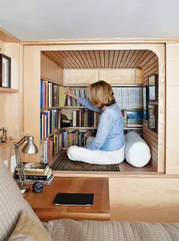 Как хранить книги в гараже