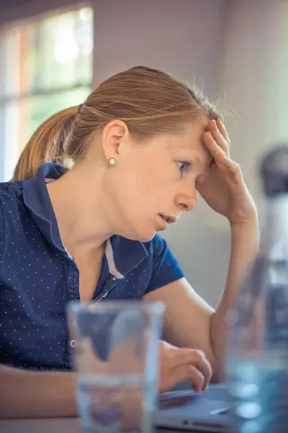 Почему мой персонаж не будет работать над моим безопасным?
