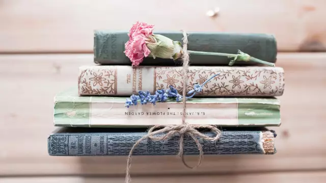Как построить плавающие полки, которые могут хранить много книг