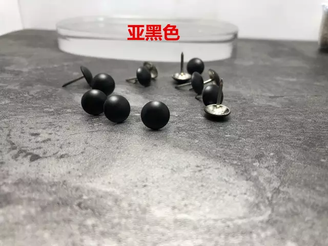 Как загрузить гвозди в пистолет для ногтей Bostitch