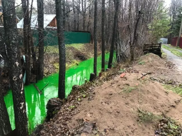 Причины для окрашивания волдырей на бетоне