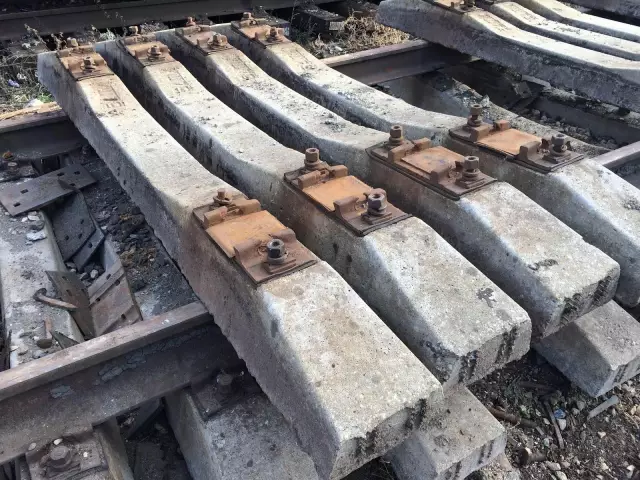 Что такое шпалы при установке колоды?