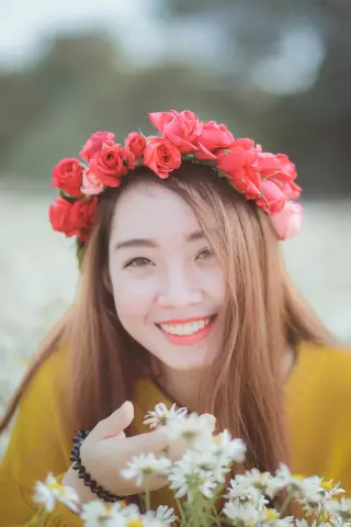 Самодельный розовый бюст