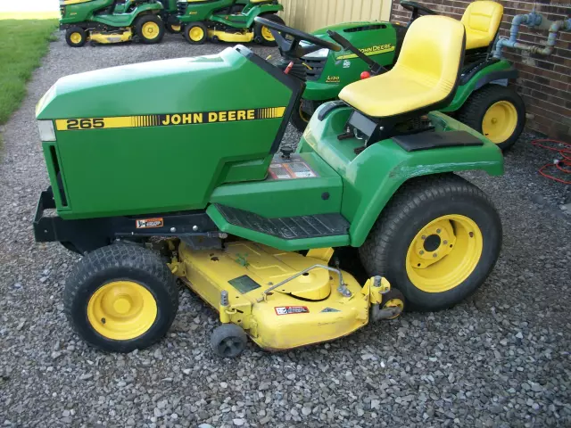 Как удалить электрический PTO на 265 John Deere?
