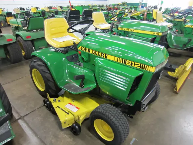 Как установить приводной ремень для газонокосилки John Deere 212