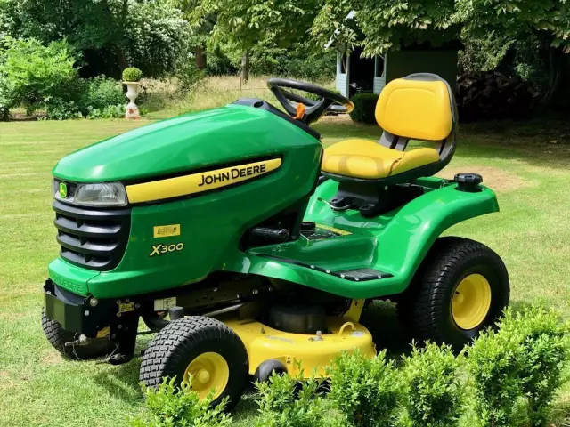 Как установить новый пояс на John Deere X300