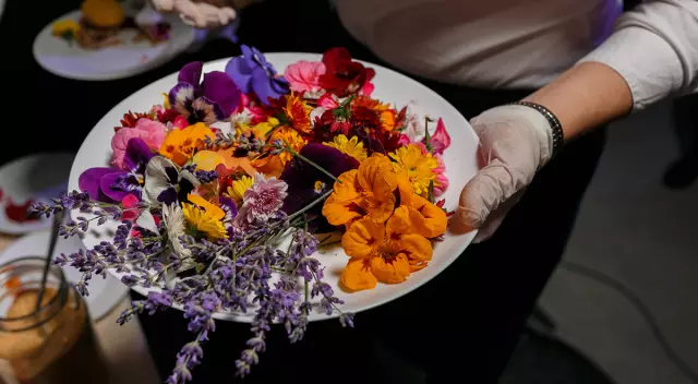 Как сделать съедобные цветы Frangipani