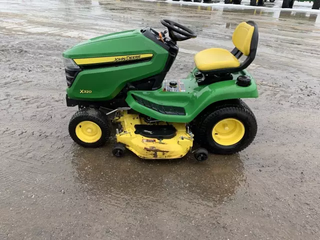 Как удалить палубу косилки на John Deere X320