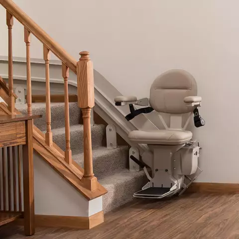 Как заменить аккумуляторные батареи Bruno Stairlift