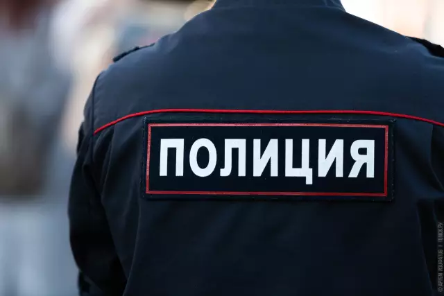 Как взять губернатора с газонокосилкой