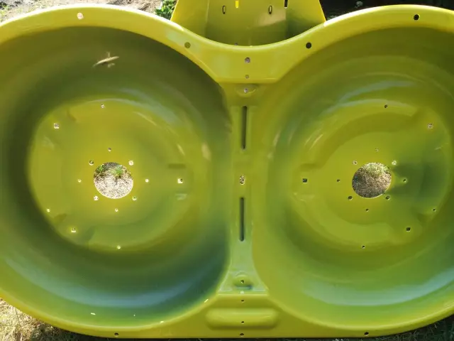 Как затянуть пояс косилки на John Deere LT166