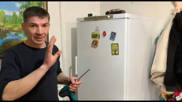 Морозильная камера Frigidaire не замерзает